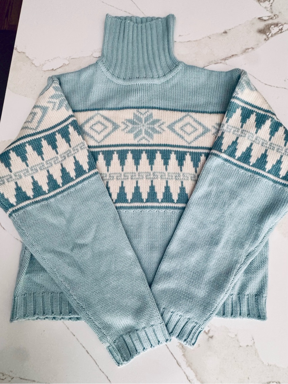 Obermeyer Light Blue & Cream Fair Isle Turtleneck Sweater Like NEW Size Small